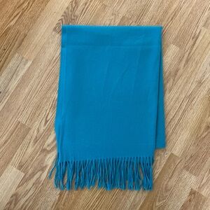 NWOT 20% Cashmere Turquoise Scarf